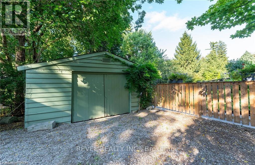 31 Academy Street, Hamilton (Ancaster), Ontario  L9G 2X8 - Photo 23 - X12475983