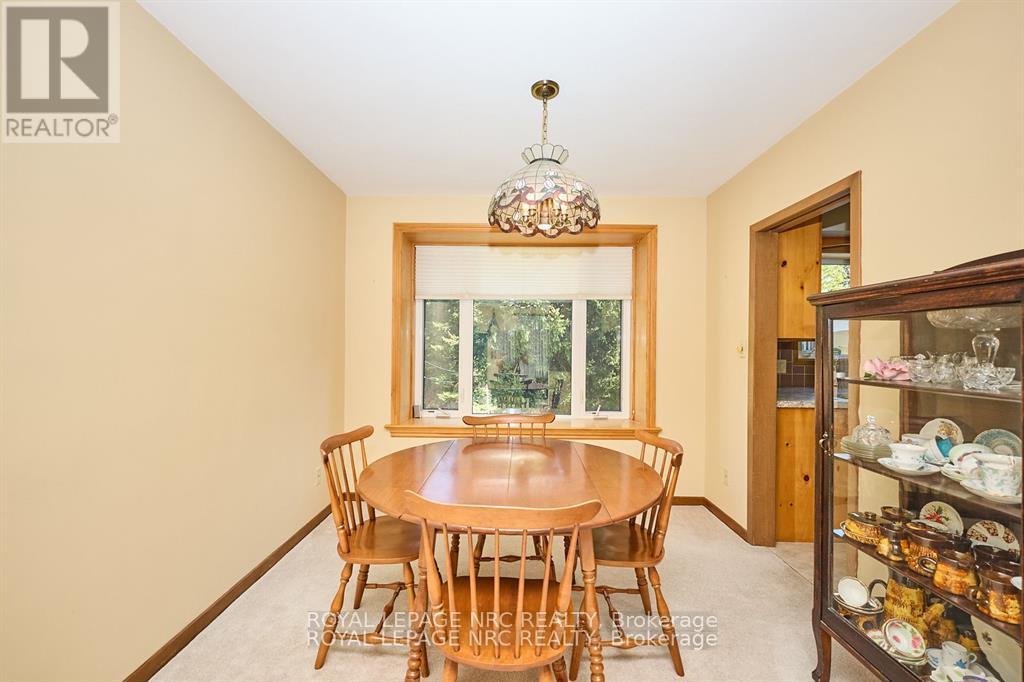 8 La Salle Drive, St. Catharines, Ontario  L2M 2E4 - Photo 17 - X12476156