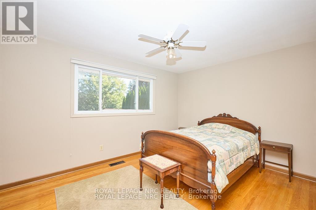 8 La Salle Drive, St. Catharines, Ontario  L2M 2E4 - Photo 23 - X12476156
