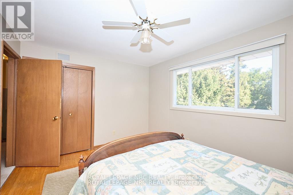 8 La Salle Drive, St. Catharines, Ontario  L2M 2E4 - Photo 24 - X12476156