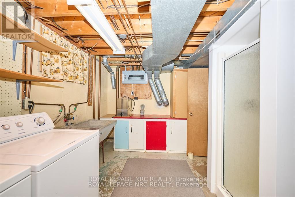 8 La Salle Drive, St. Catharines, Ontario  L2M 2E4 - Photo 35 - X12476156