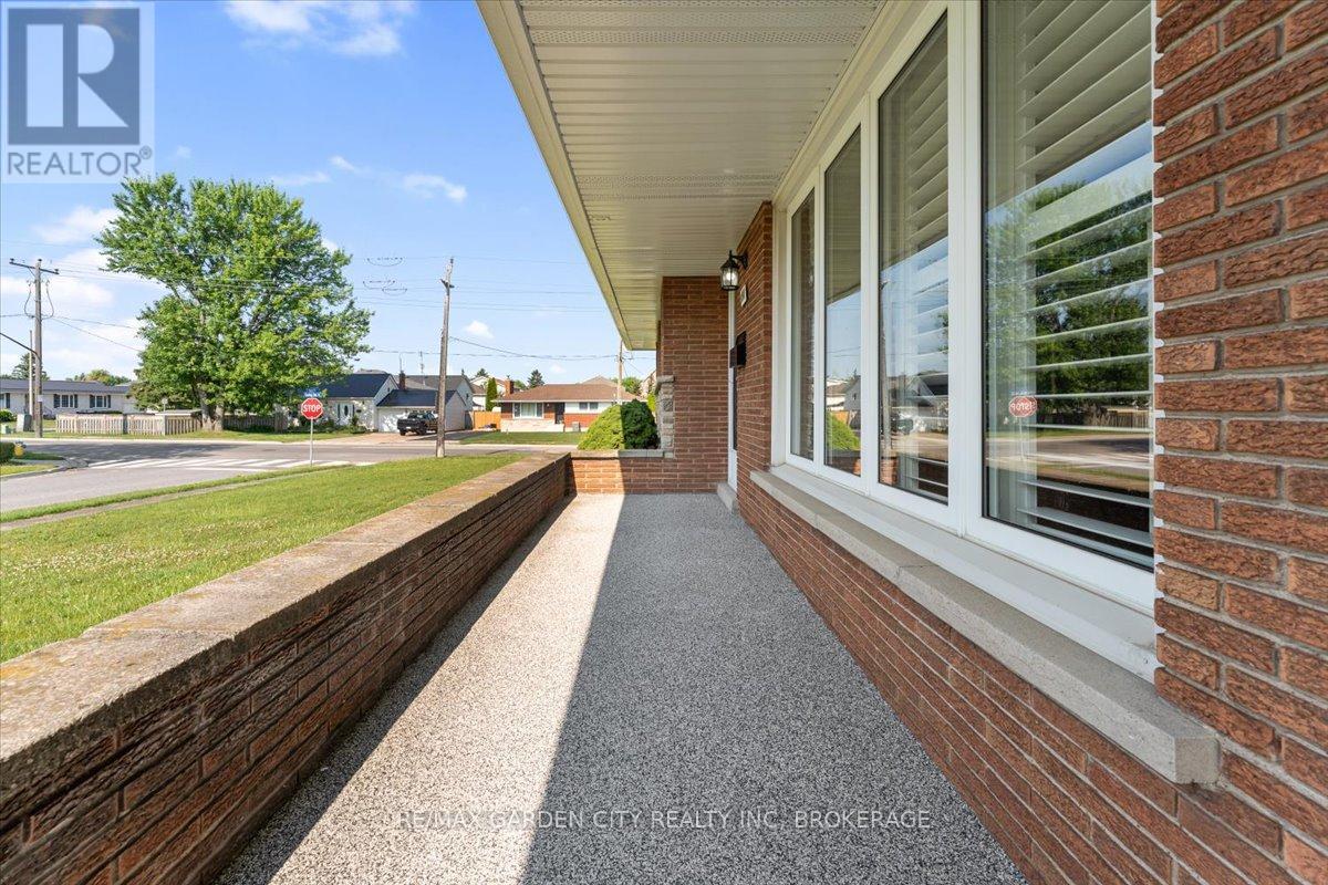 160 Elgin Street, Thorold (Thorold Downtown), Ontario  L2V 3C2 - Photo 7 - X12476182