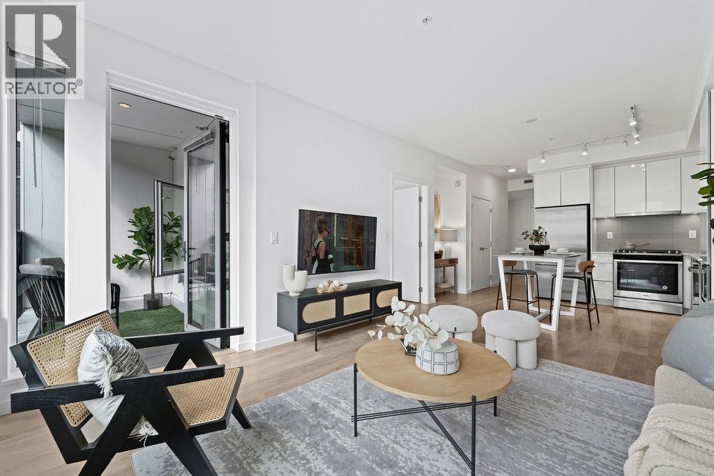 206 725 MARINE DRIVE, north vancouver, British Columbia