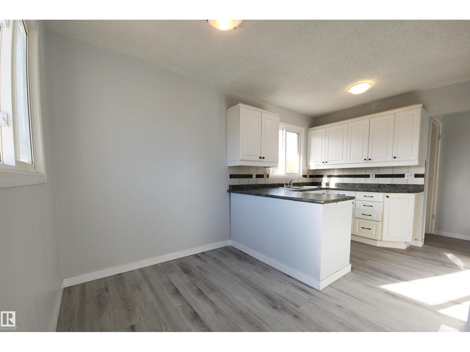 3014 132 Av Nw, Edmonton, Alberta  T5A 2Z1 - Photo 6 - E4462976
