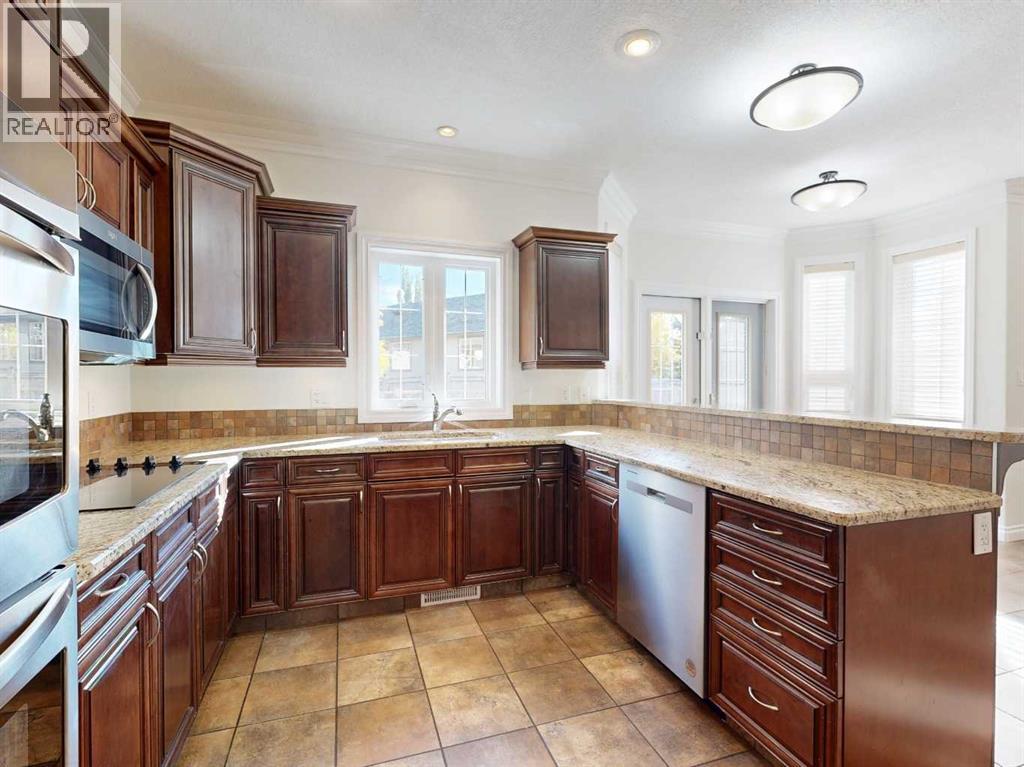 Property at 9311 Wedgewood Drive S image 4