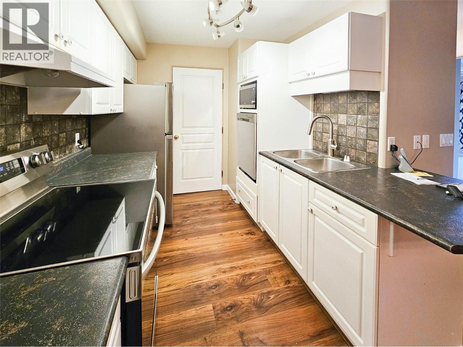 3221 Centennial Drive Unit# 204, Vernon, British Columbia  V1T 2T8 - Photo 7 - 10361997