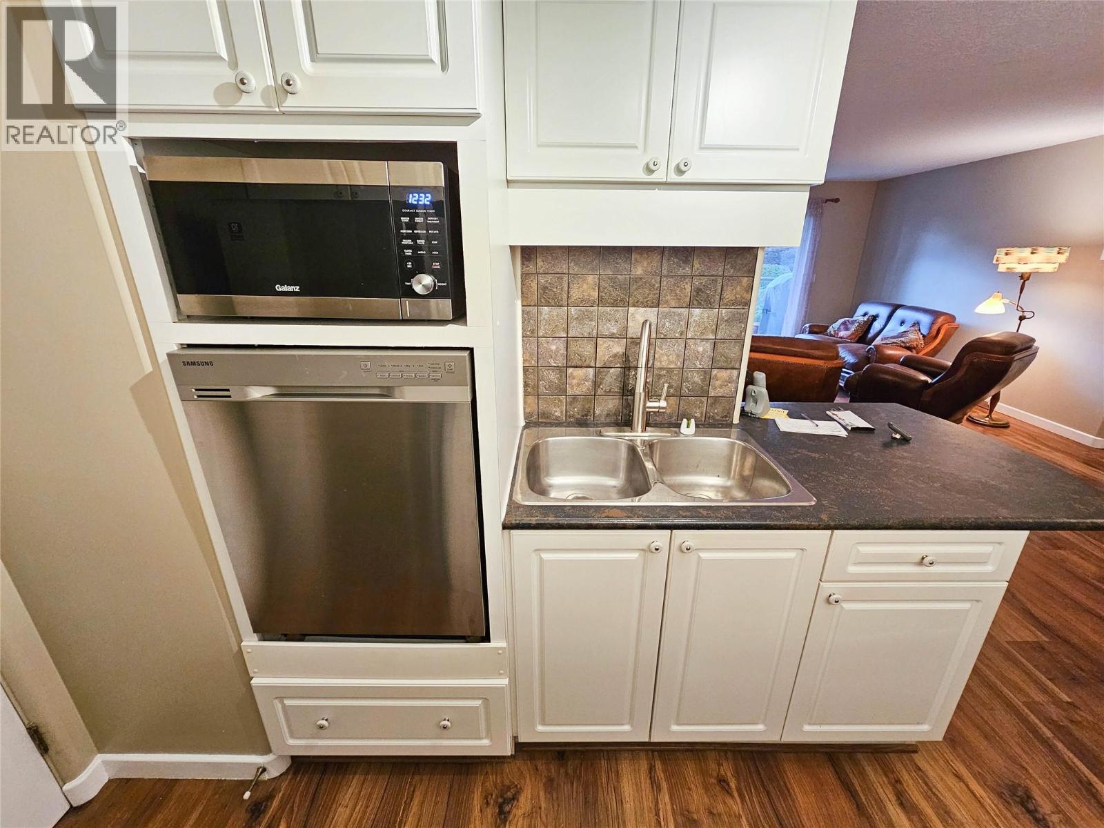 3221 Centennial Drive Unit# 204, Vernon, British Columbia  V1T 2T8 - Photo 8 - 10361997