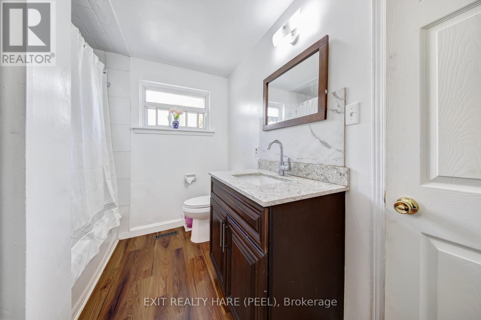 6 Earnscliffe Gate, Brampton, Ontario  L6T 3B3 - Photo 13 - W12474863