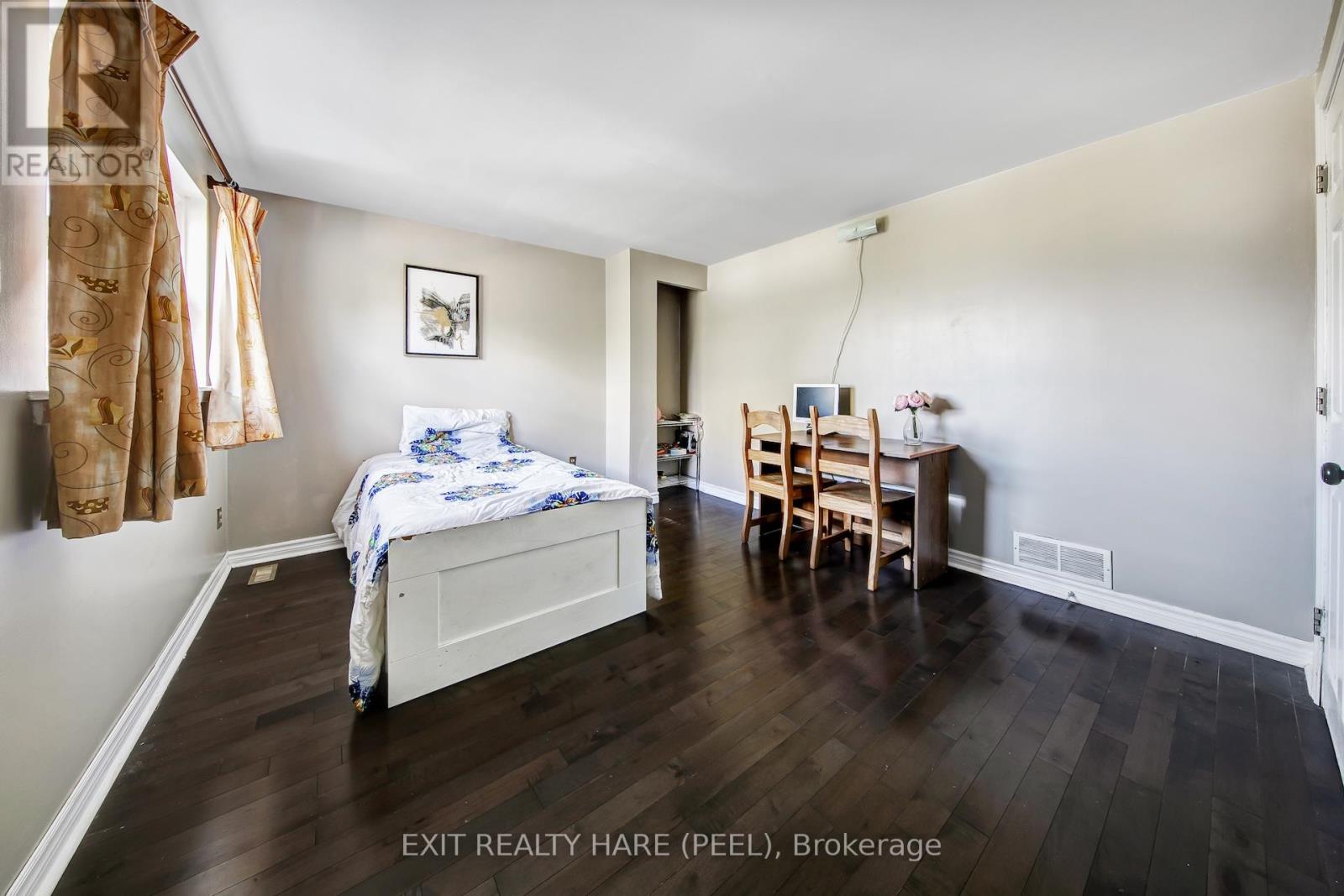 6 Earnscliffe Gate, Brampton, Ontario  L6T 3B3 - Photo 18 - W12474863