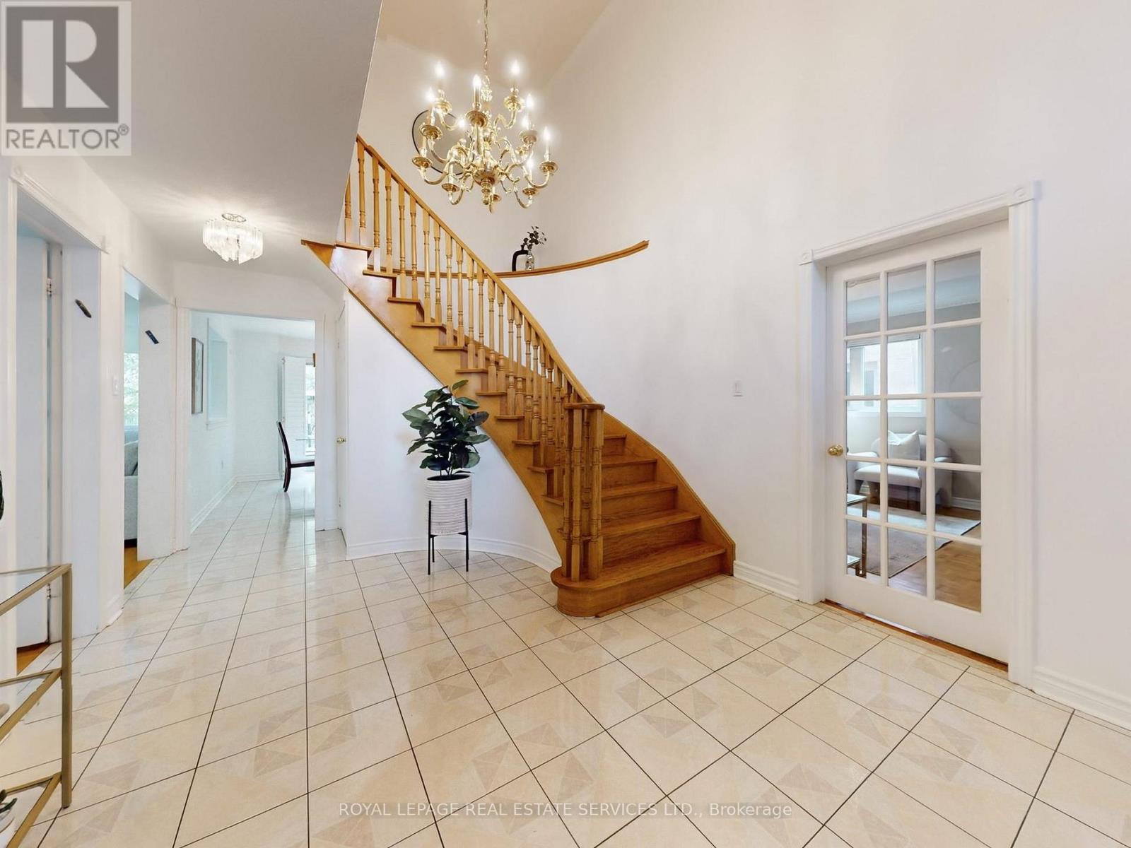 258 Westmount Boulevard, Vaughan (Beverley Glen), Ontario  L4J 7V9 - Photo 19 - N12475875