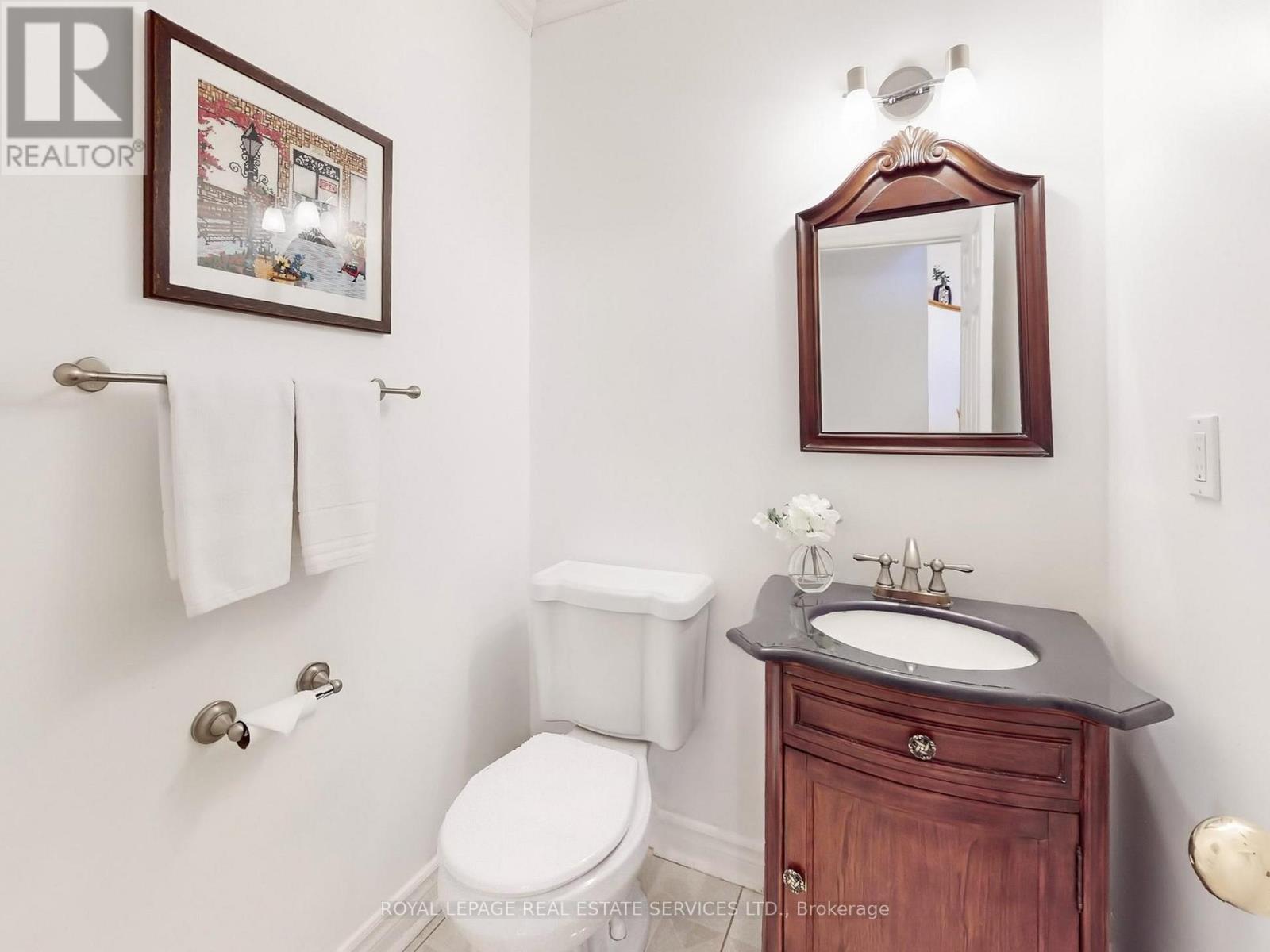 258 Westmount Boulevard, Vaughan (Beverley Glen), Ontario  L4J 7V9 - Photo 17 - N12475875