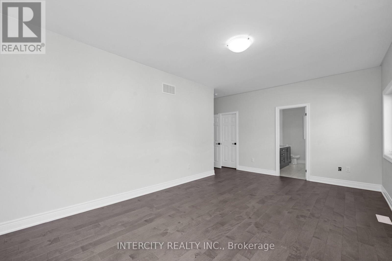 5 Kessler Drive, Brampton, Ontario  L6R 4G2 - Photo 16 - W12451230