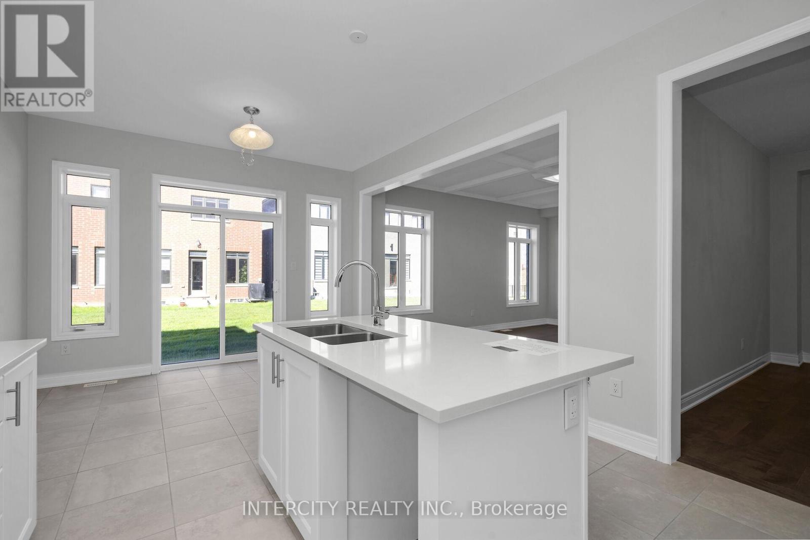 5 Kessler Drive, Brampton, Ontario  L6R 4G2 - Photo 10 - W12451230
