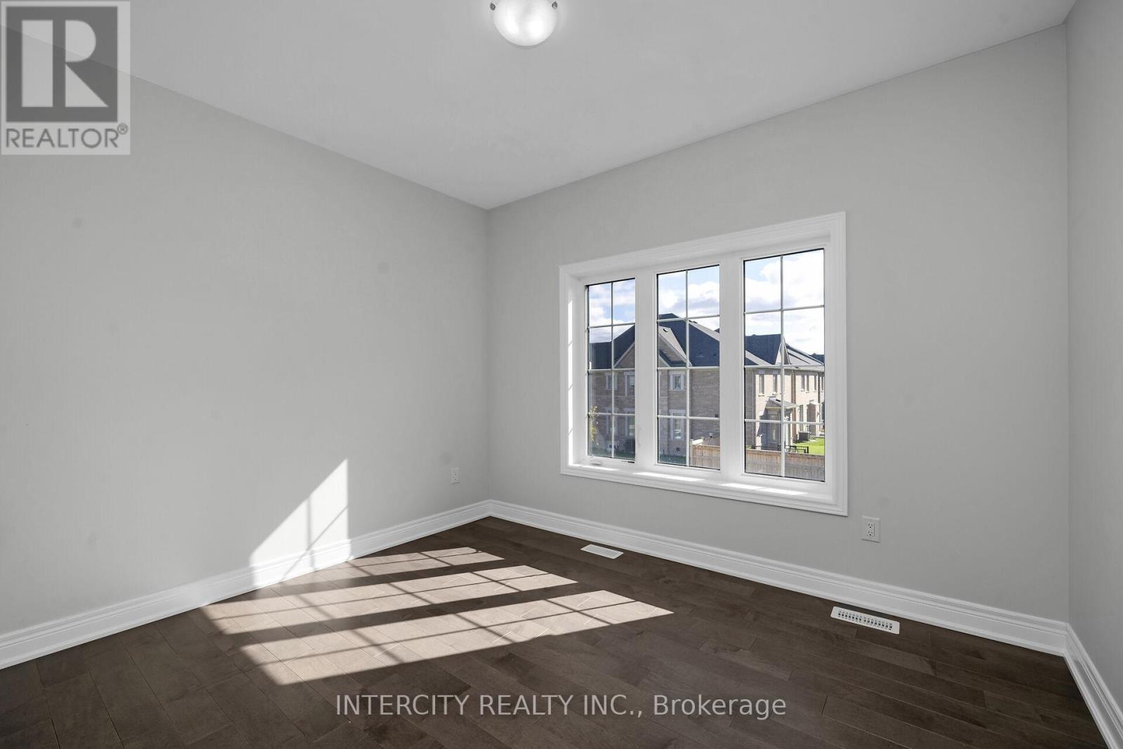 5 Kessler Drive, Brampton, Ontario  L6R 4G2 - Photo 22 - W12451230