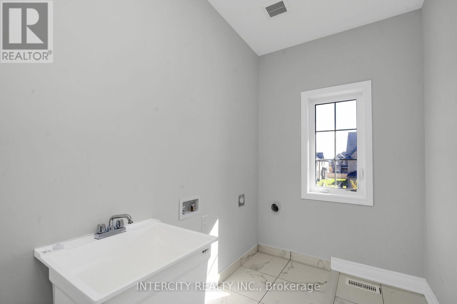 5 Kessler Drive, Brampton, Ontario  L6R 4G2 - Photo 28 - W12451230