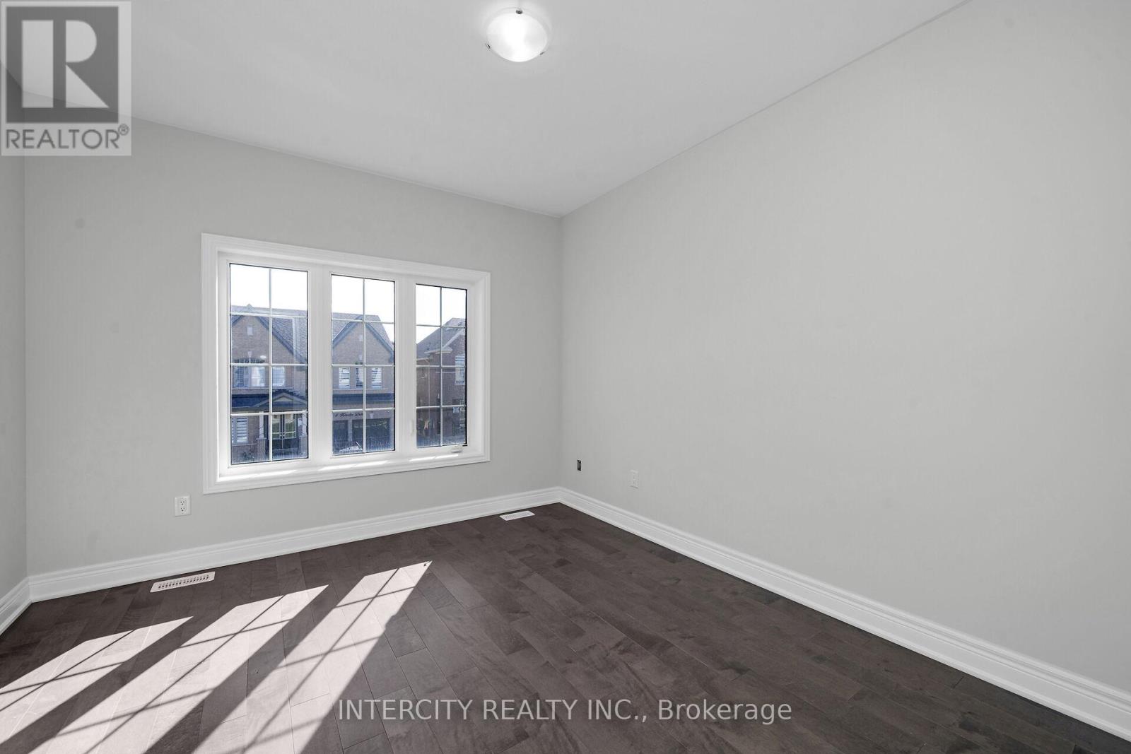 5 Kessler Drive, Brampton, Ontario  L6R 4G2 - Photo 25 - W12451230