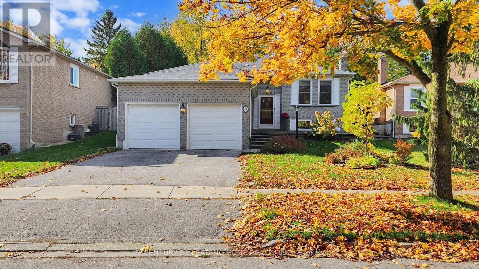 28 STONEHILL BOULEVARD, East Gwillimbury, Ontario