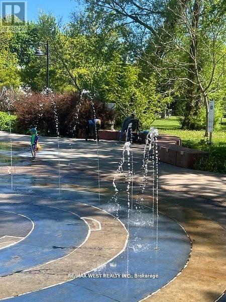 404 - 1535 Lakeshore Road E, Mississauga, Ontario  L5E 3E2 - Photo 42 - W12463670