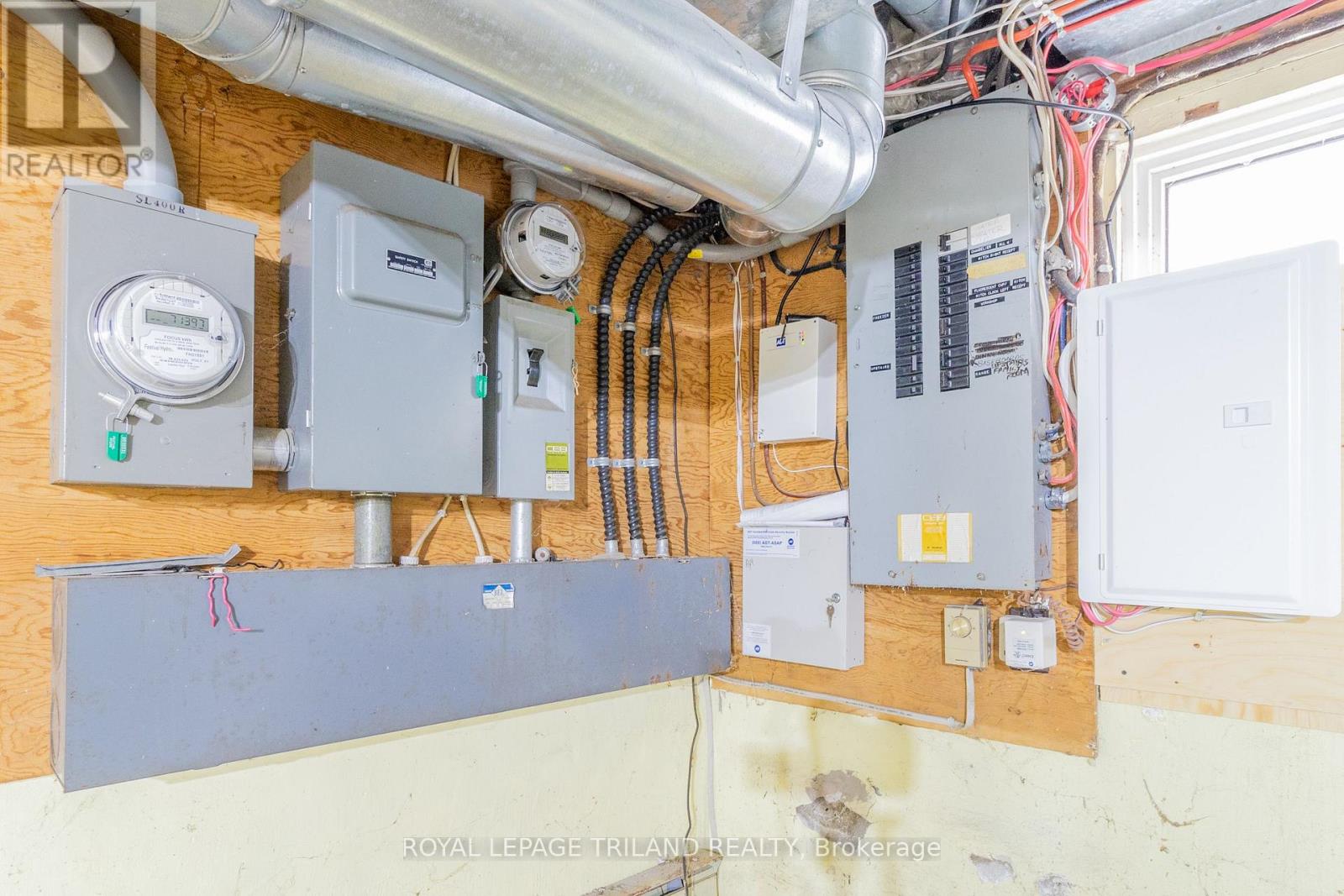 11 Goshen Street N, Bluewater, Ontario  N0M 2T0 - Photo 32 - X12439956