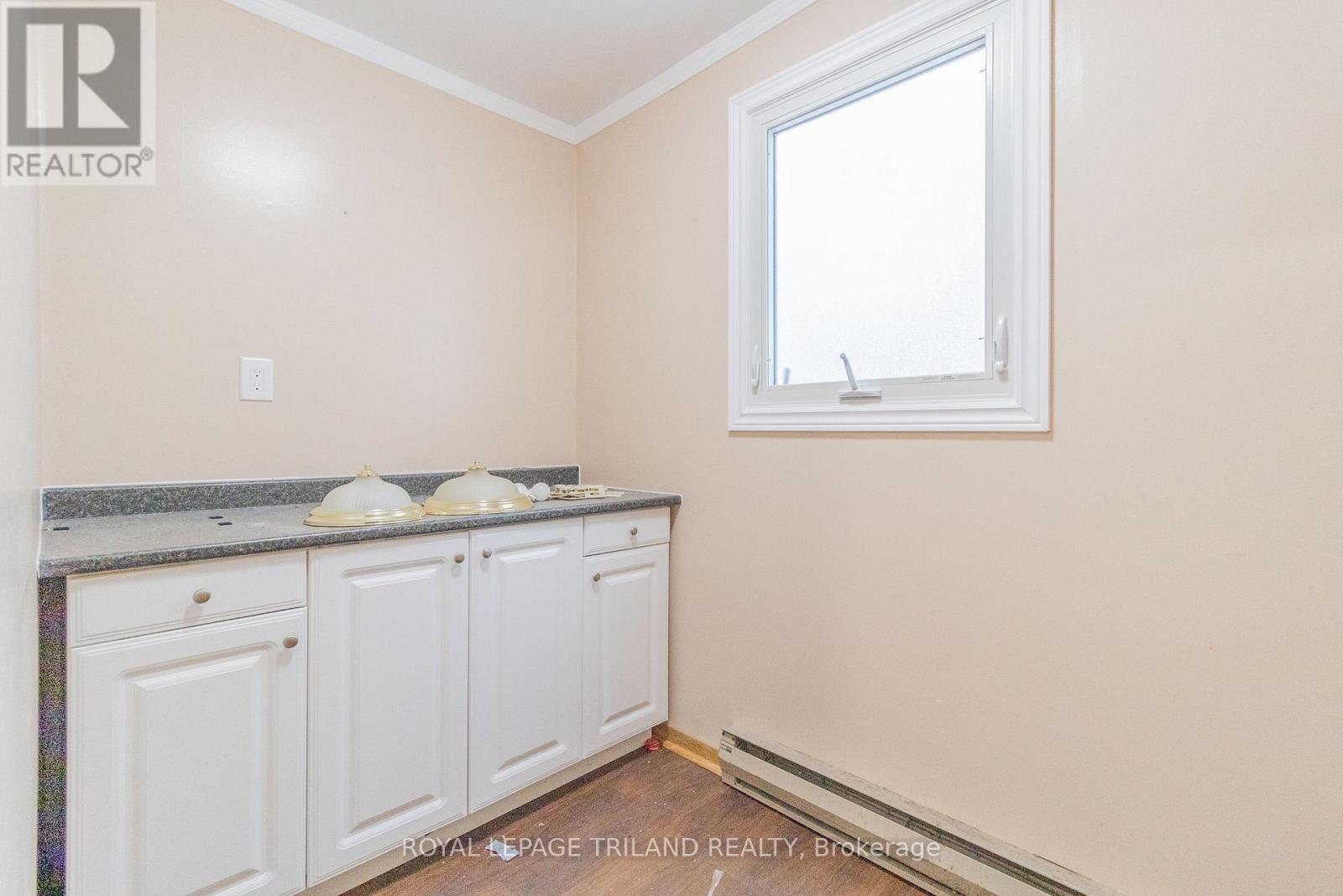 11 Goshen Street N, Bluewater, Ontario  N0M 2T0 - Photo 31 - X12440009