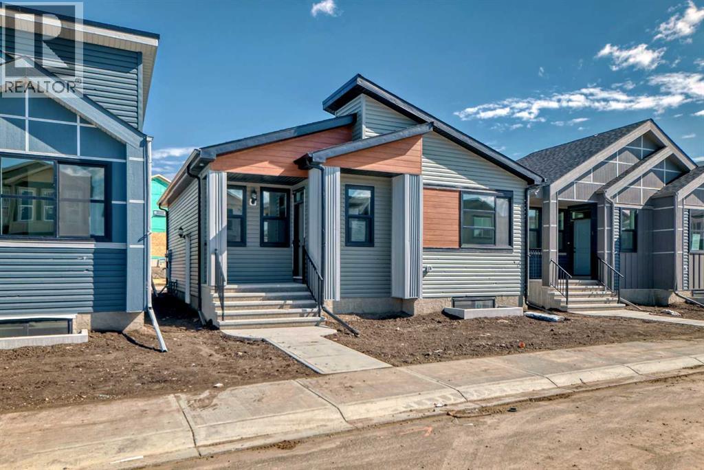 208 Lucas Place Nw, Calgary, Alberta  T3P 2E6 - Photo 2 - A2210904