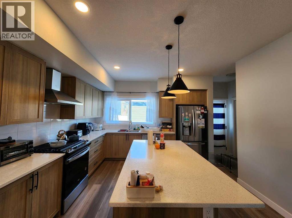 99 Edith Passage Nw, Calgary, Alberta  T3R 2B5 - Photo 15 - A2226472