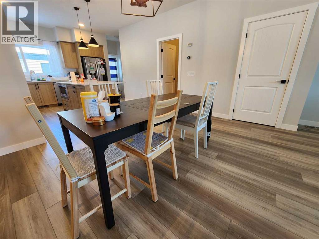 99 Edith Passage Nw, Calgary, Alberta  T3R 2B5 - Photo 19 - A2226472