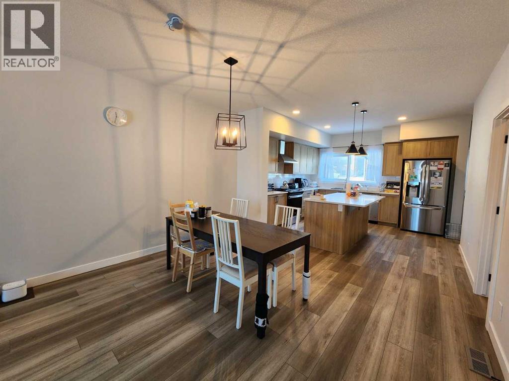 99 Edith Passage Nw, Calgary, Alberta  T3R 2B5 - Photo 18 - A2226472