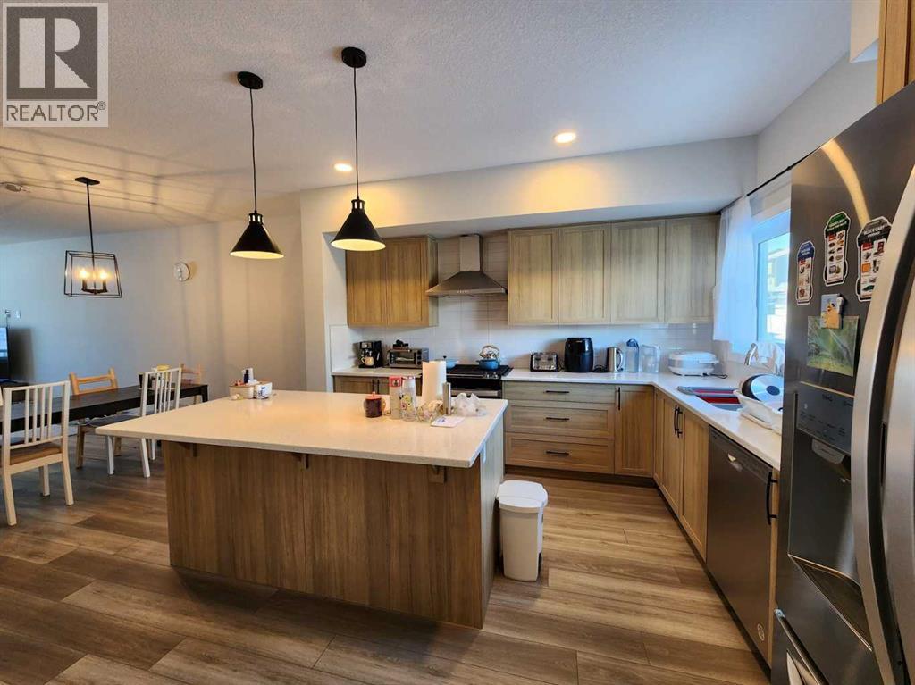 99 Edith Passage Nw, Calgary, Alberta  T3R 2B5 - Photo 10 - A2226472