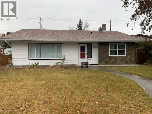 1717 13 Avenue N, Lethbridge, Alberta