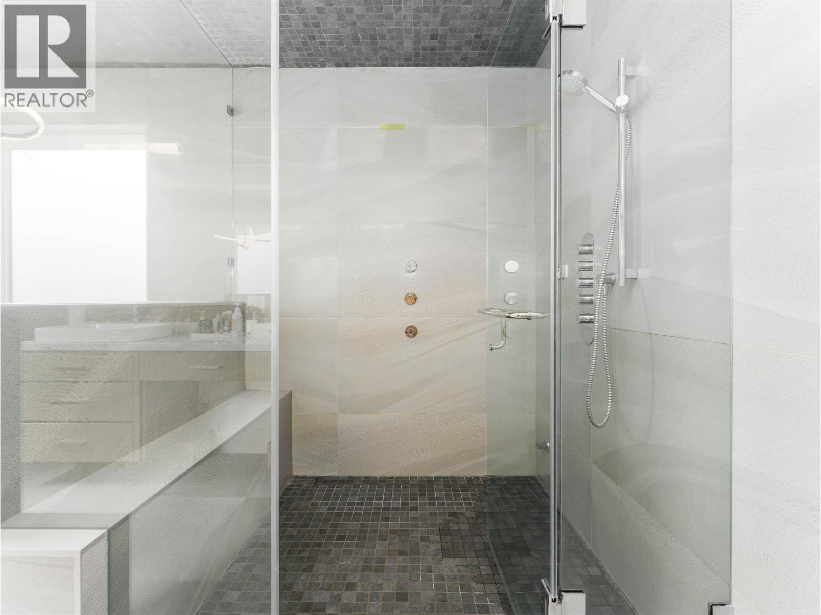 6340 Swift Avenue, Richmond, British Columbia  V7E 4H1 - Photo 12 - R3036276