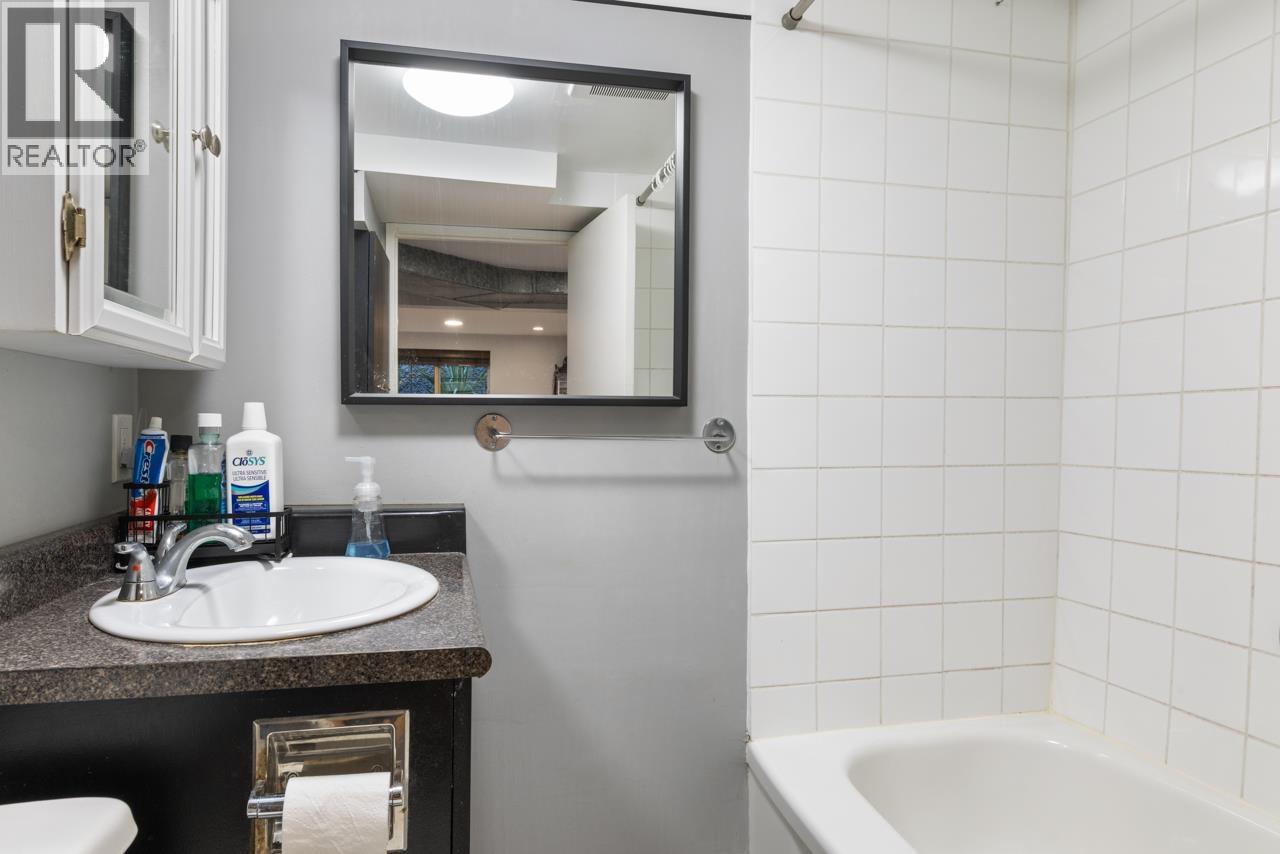 2125 E 5th Avenue, Vancouver, British Columbia  V5N 1M5 - Photo 30 - R3060398