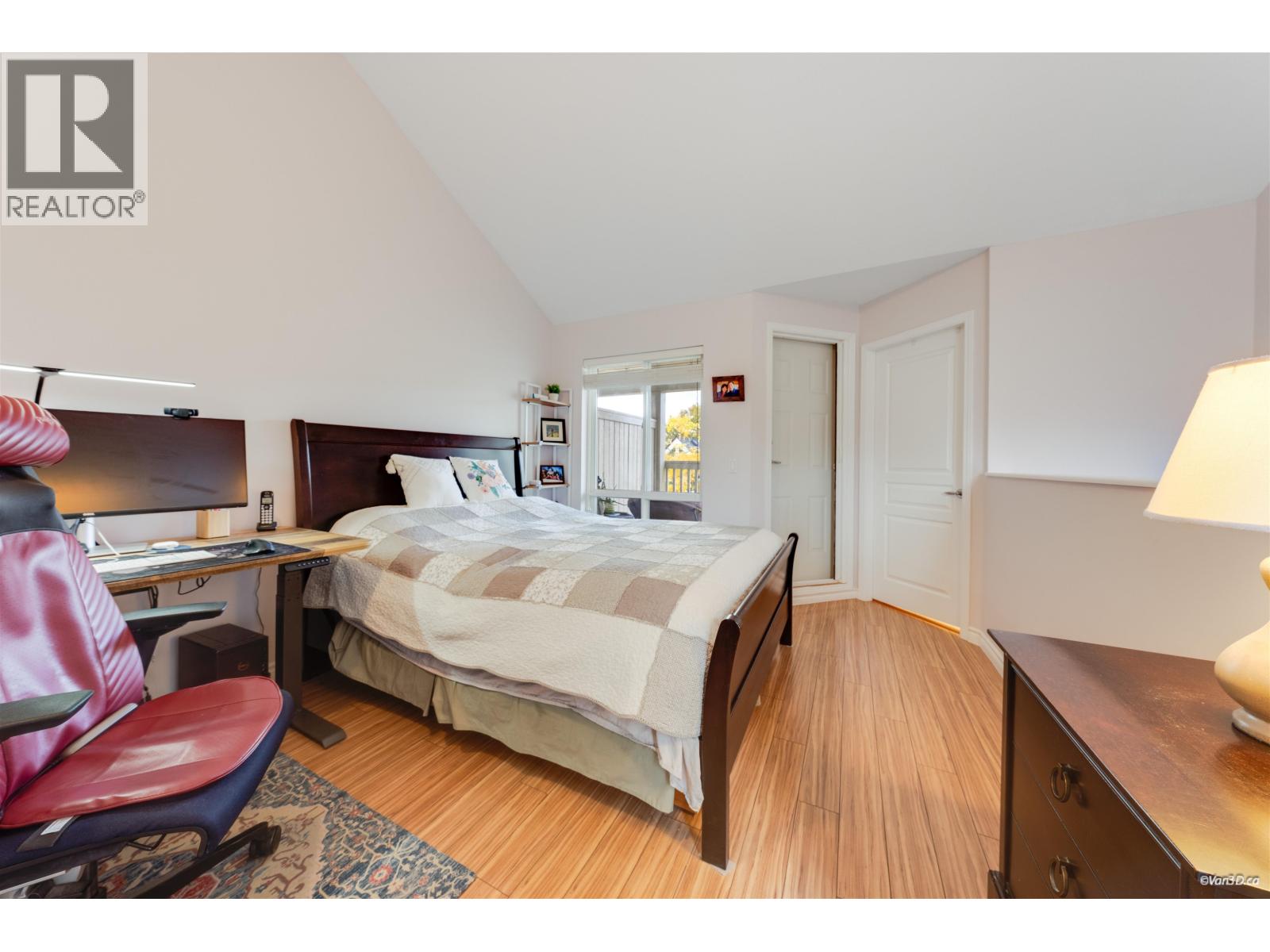 7371 Magnolia Terrace, Burnaby, British Columbia  V5E 4M3 - Photo 18 - R3060391