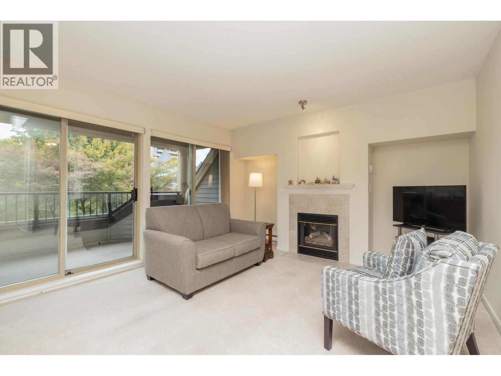 508 210 ELEVENTH STREET, New Westminster, British Columbia