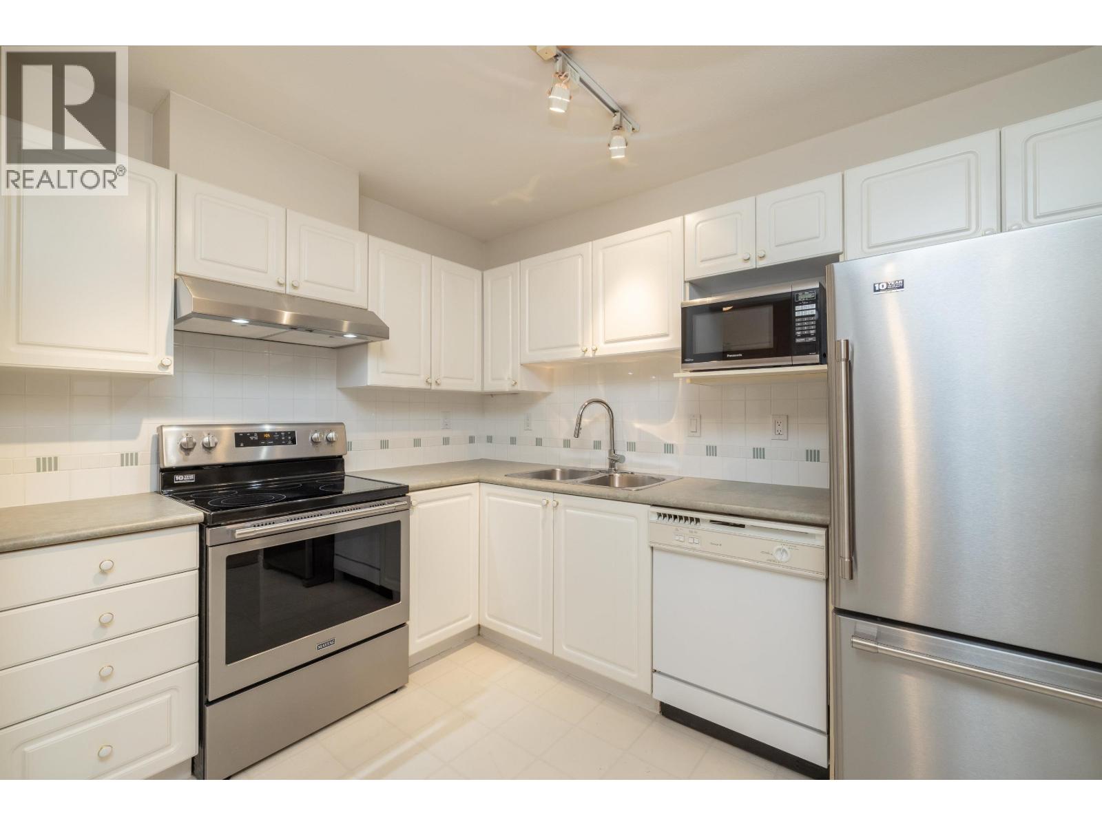 508 210 Eleventh Street, New Westminster, British Columbia  V3M 4C9 - Photo 6 - R3060528