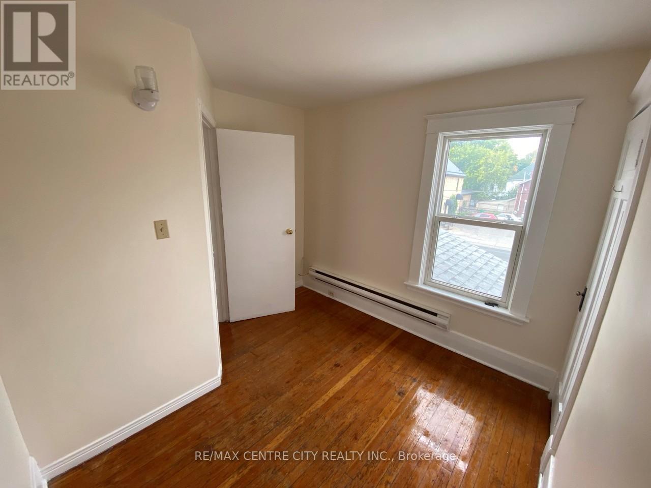 B - 84 Wharncliffe Road S, London South, Ontario  N6J 2K1 - Photo 10 - X12475957