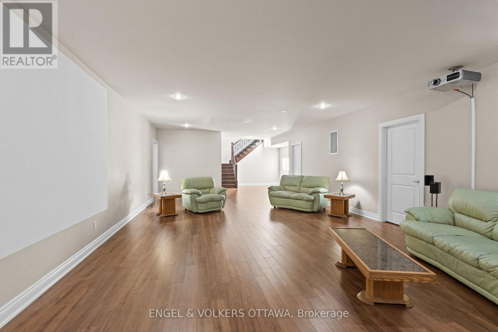 7510 Village Centre Place, Ottawa, Ontario  K4P 0C8 - Photo 33 - X12383483