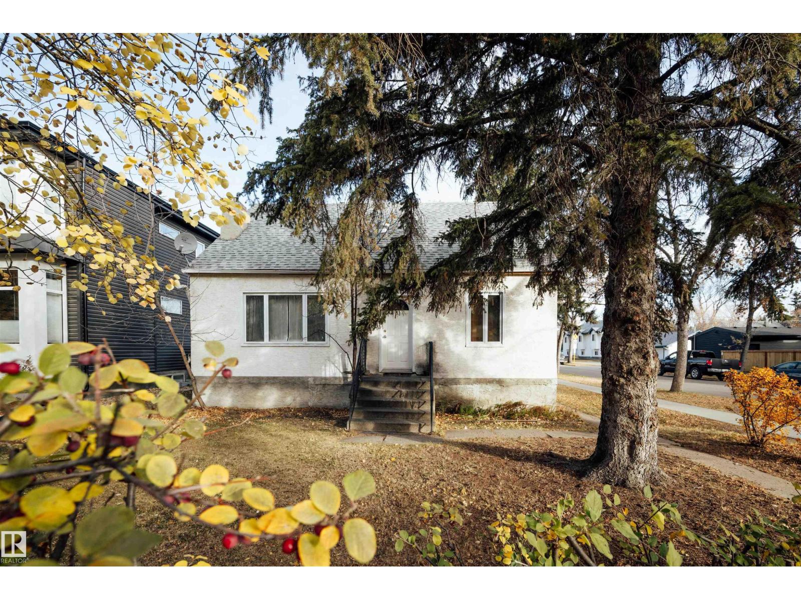 11302 75 Av Nw, Edmonton, Alberta  T6G 0H5 - Photo 3 - E4463031
