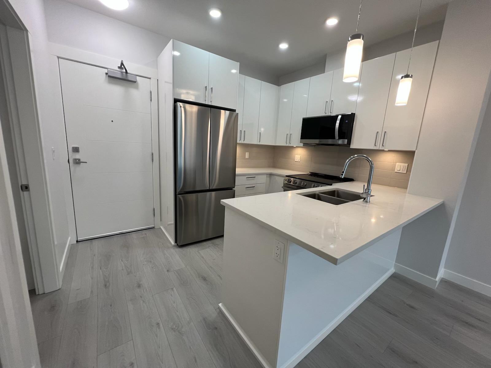 611 33886 Pine Street, Abbotsford, British Columbia  V2S 2P3 - Photo 4 - R3057710