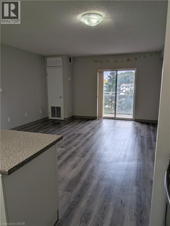 736 Old Albert Street Unit# 210, Waterloo, Ontario  N2L 6R4 - Photo 1 - 40780761