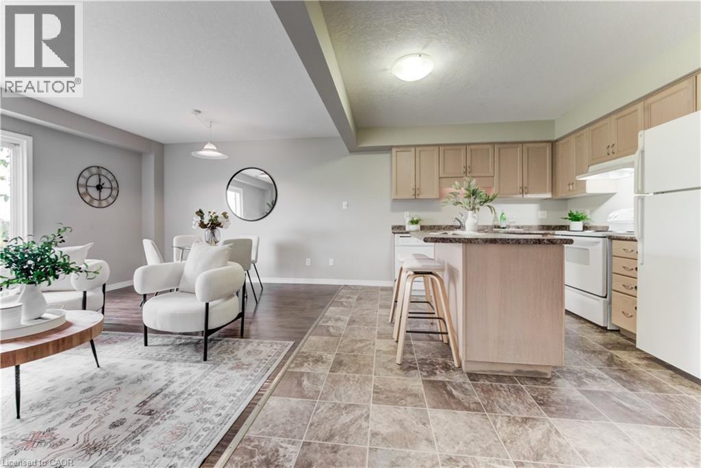 355 Fisher Mills Road Unit# 27, Cambridge, Ontario  N3C 4N5 - Photo 2 - 40781378