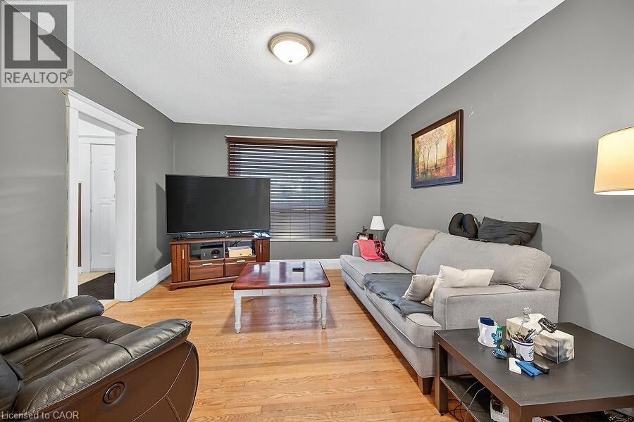174 East 23rd Street, Hamilton, Ontario  L8V 2X1 - Photo 20 - 40781065