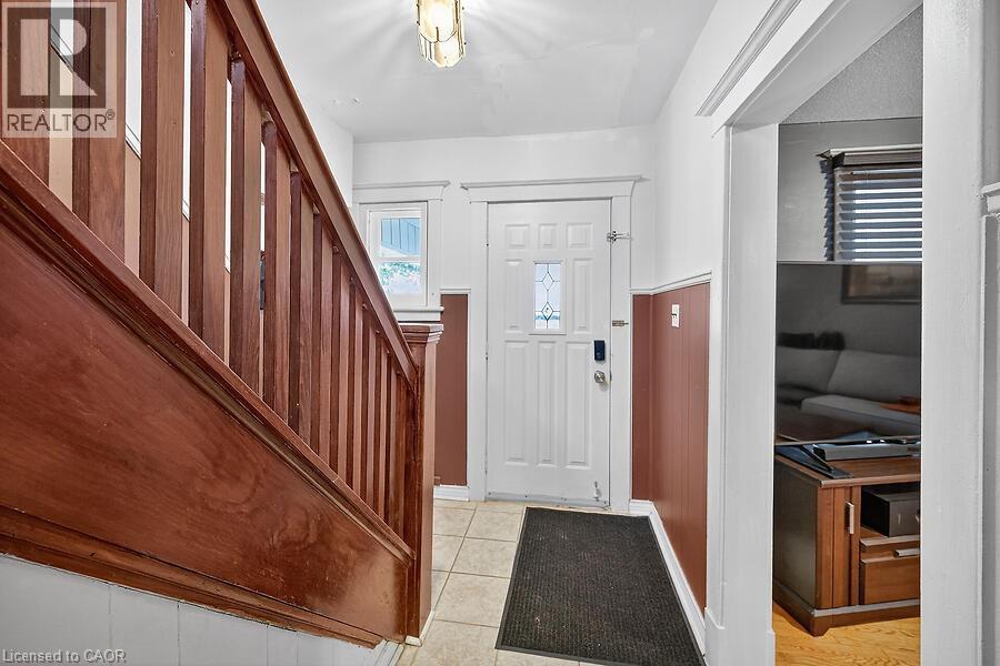 174 East 23rd Street, Hamilton, Ontario  L8V 2X1 - Photo 7 - 40781065
