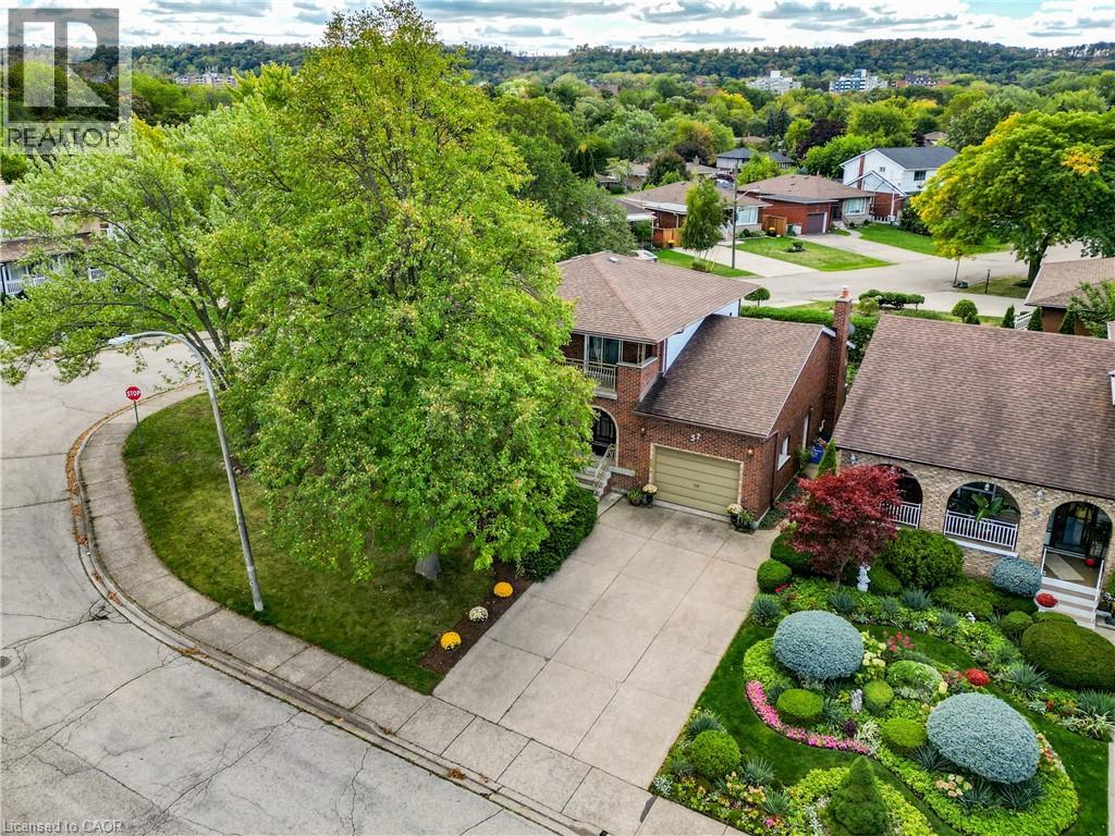 57 Neil Avenue, Stoney Creek, Ontario  L8G 2N1 - Photo 2 - 40781034