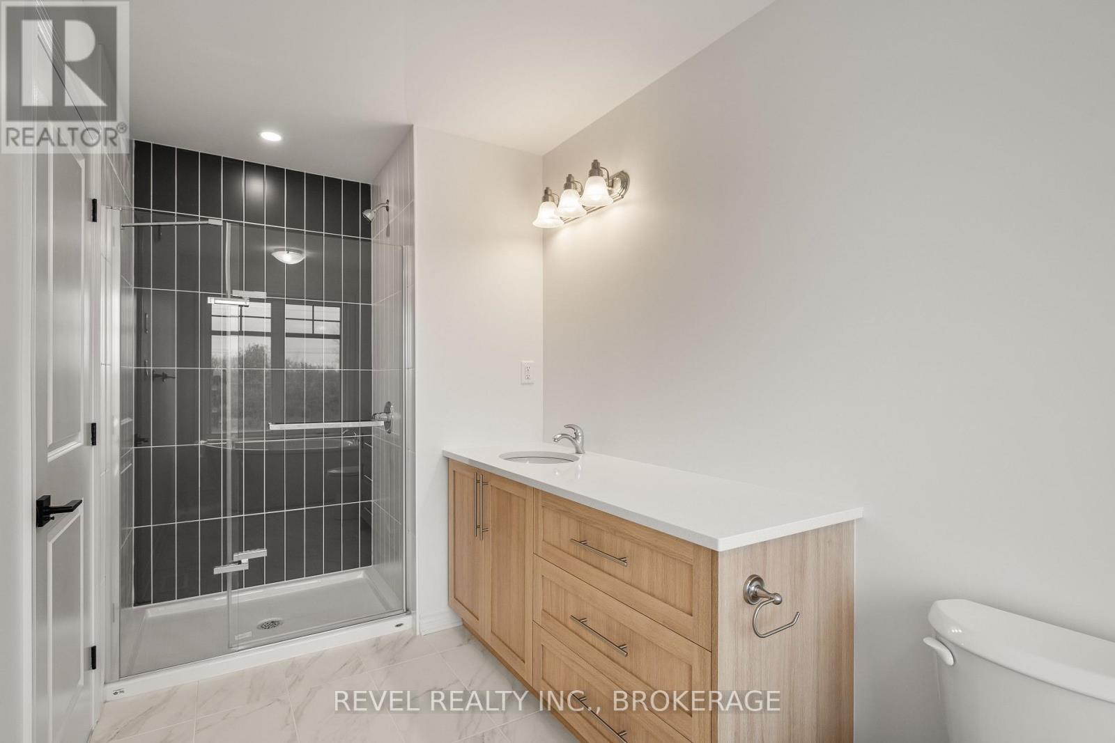 1075 Barrow Avenue, Kingston (East Gardiners Rd), Ontario  K7M 0K5 - Photo 18 - X12476358