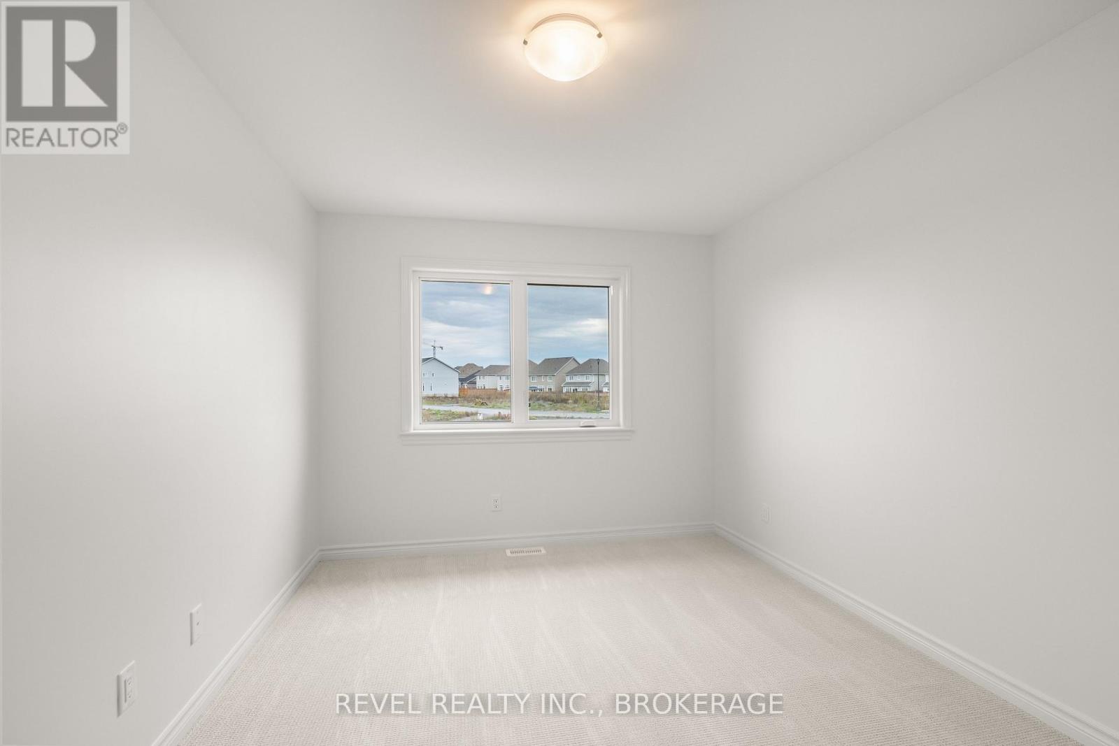 1075 Barrow Avenue, Kingston (East Gardiners Rd), Ontario  K7M 0K5 - Photo 24 - X12476358
