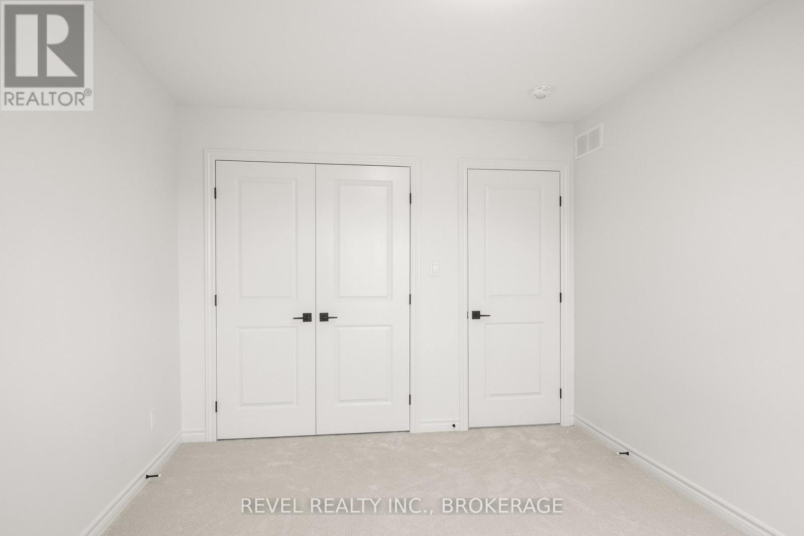 1075 Barrow Avenue, Kingston (East Gardiners Rd), Ontario  K7M 0K5 - Photo 25 - X12476358