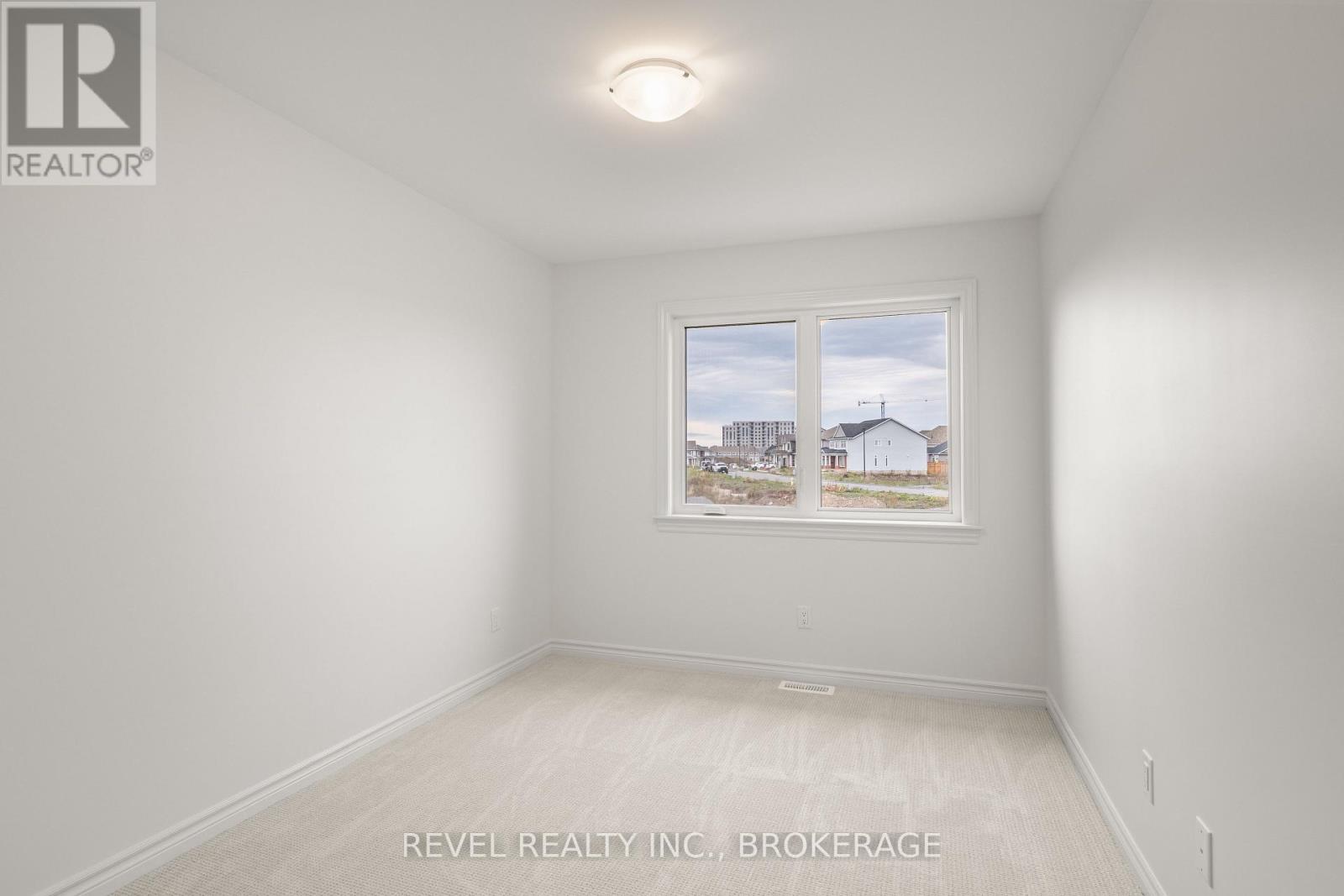 1075 Barrow Avenue, Kingston (East Gardiners Rd), Ontario  K7M 0K5 - Photo 26 - X12476358