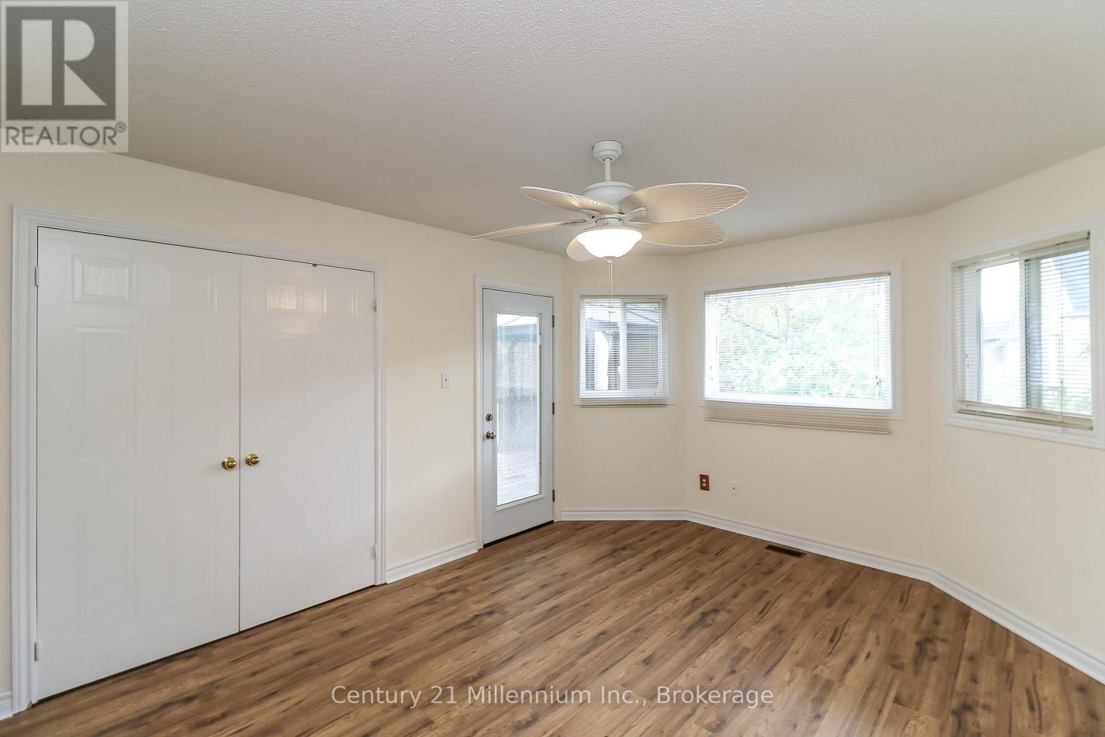 71 Donald Crescent, Wasaga Beach, Ontario  L9Z 1E3 - Photo 14 - S12476233