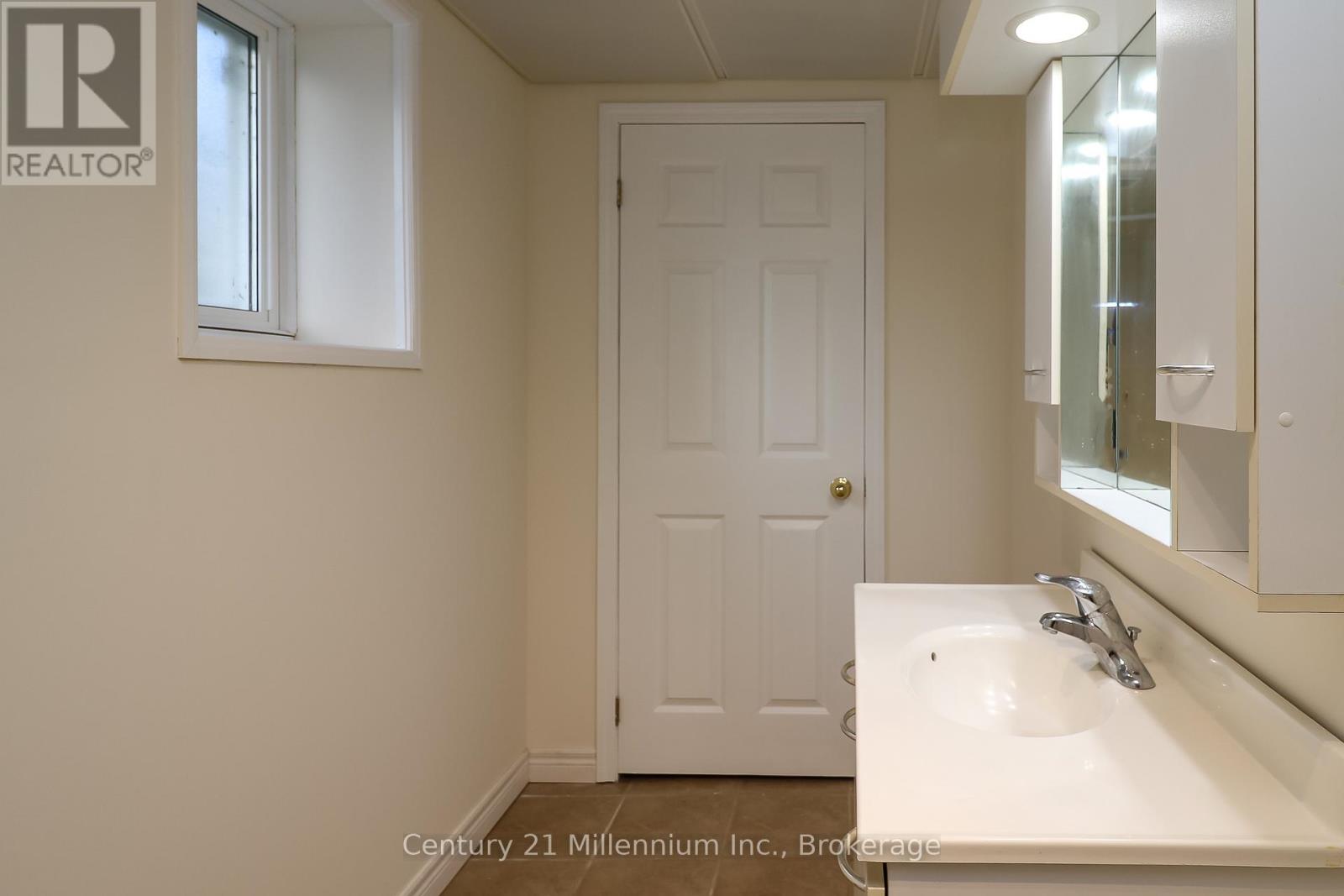 71 Donald Crescent, Wasaga Beach, Ontario  L9Z 1E3 - Photo 24 - S12476233